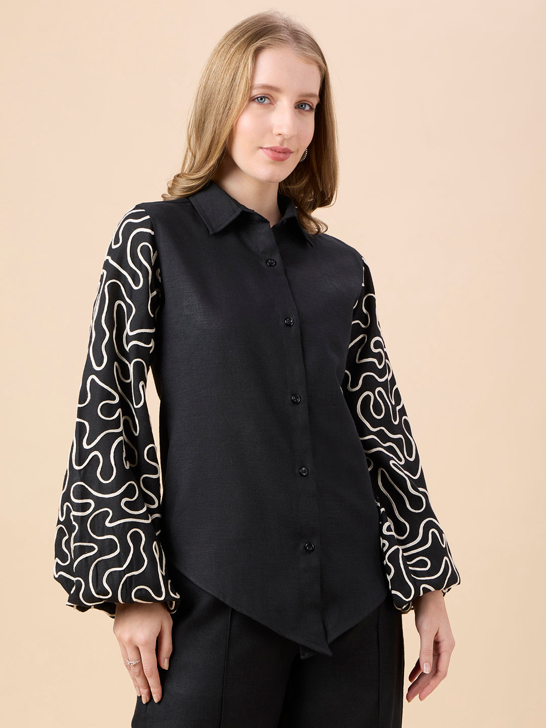 CLARA IN EMBROIDERED BALLOON SLEEVES SHIRT BLACK