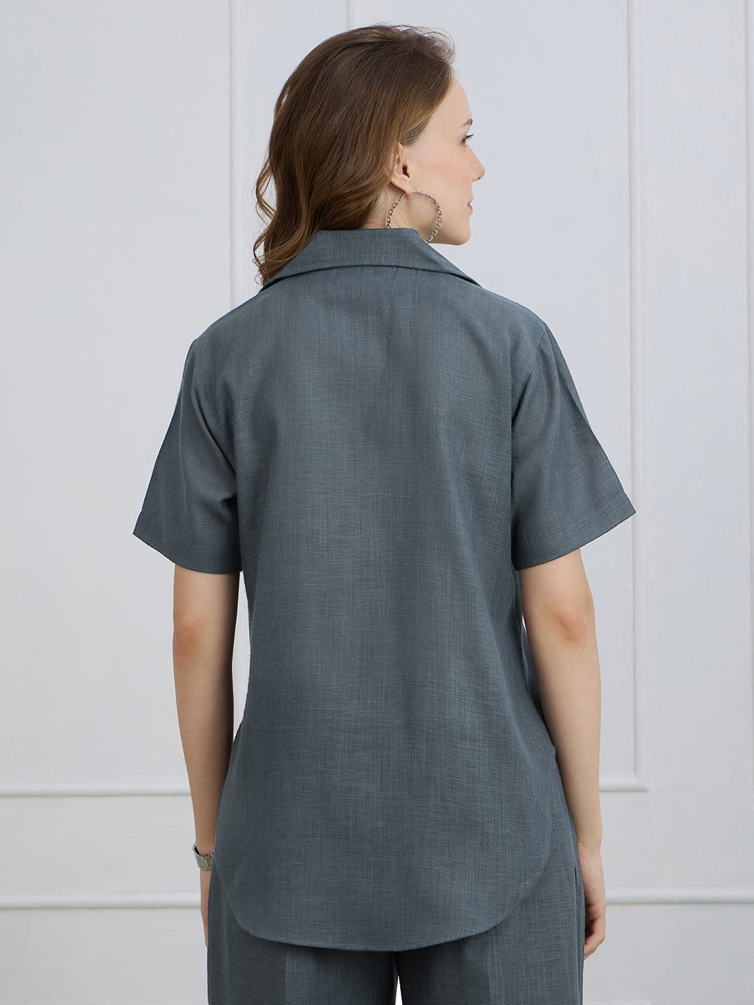 TAYLOR IN CAMP-COLLAR SHIRT WITH POCKETS GREY