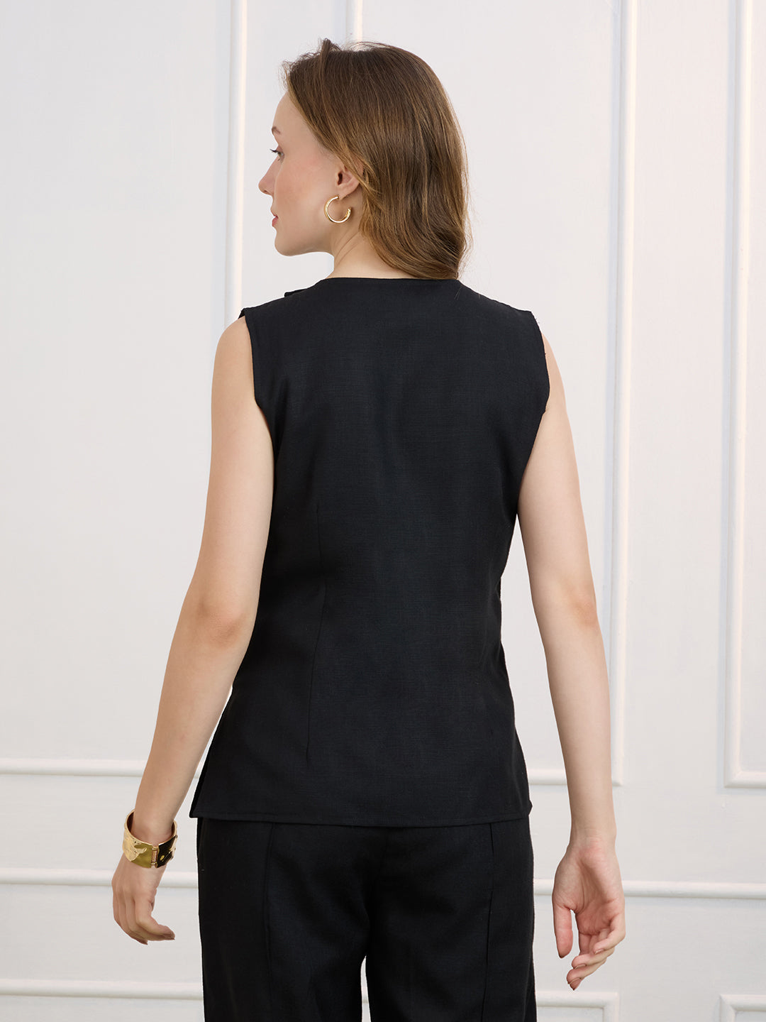 SASHA IN BLACK WAISTCOAT