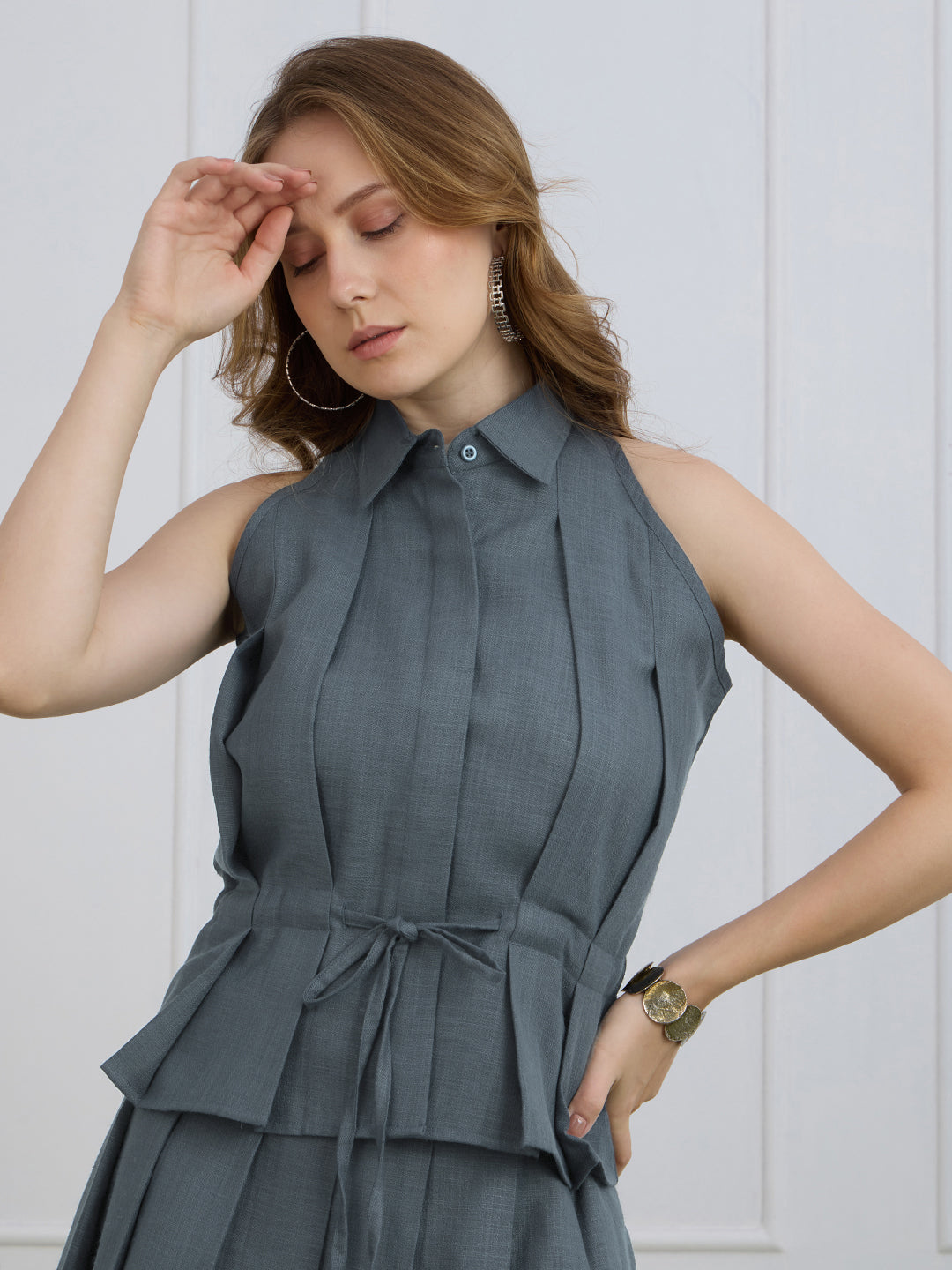 MAYA IN PLEATED GREY TOP