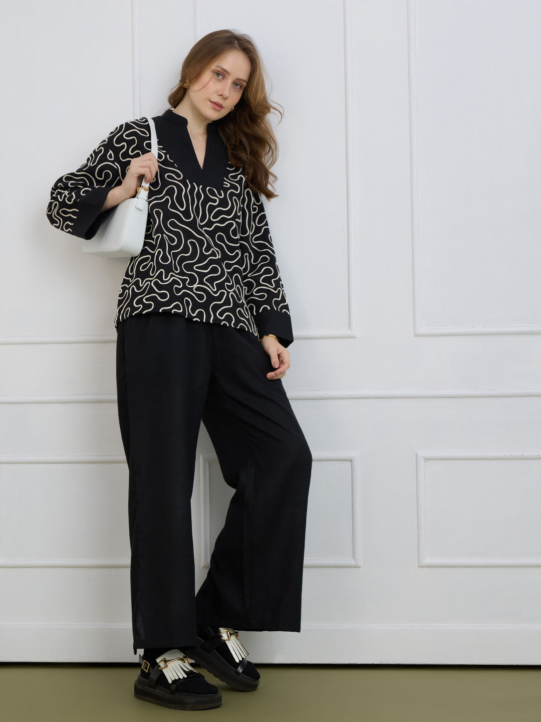 PAIGE IN BLACK COLOR EMBROIDERED TOP