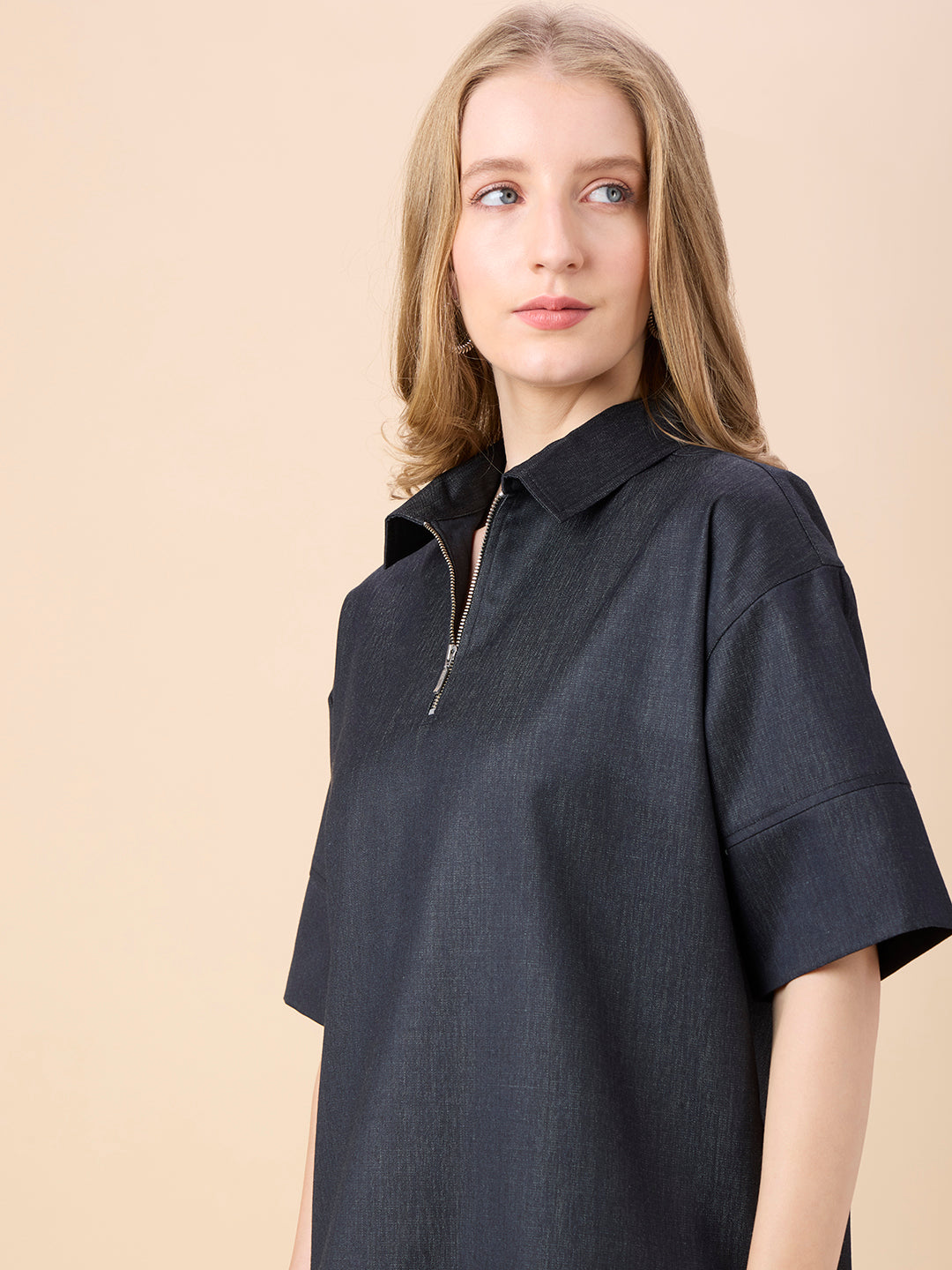 MILEY IN MIDNIGHT COLOR ZIPPER TOP
