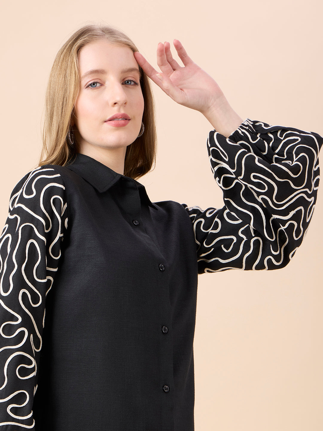 CLARA IN EMBROIDERED BALLOON SLEEVES SHIRT BLACK