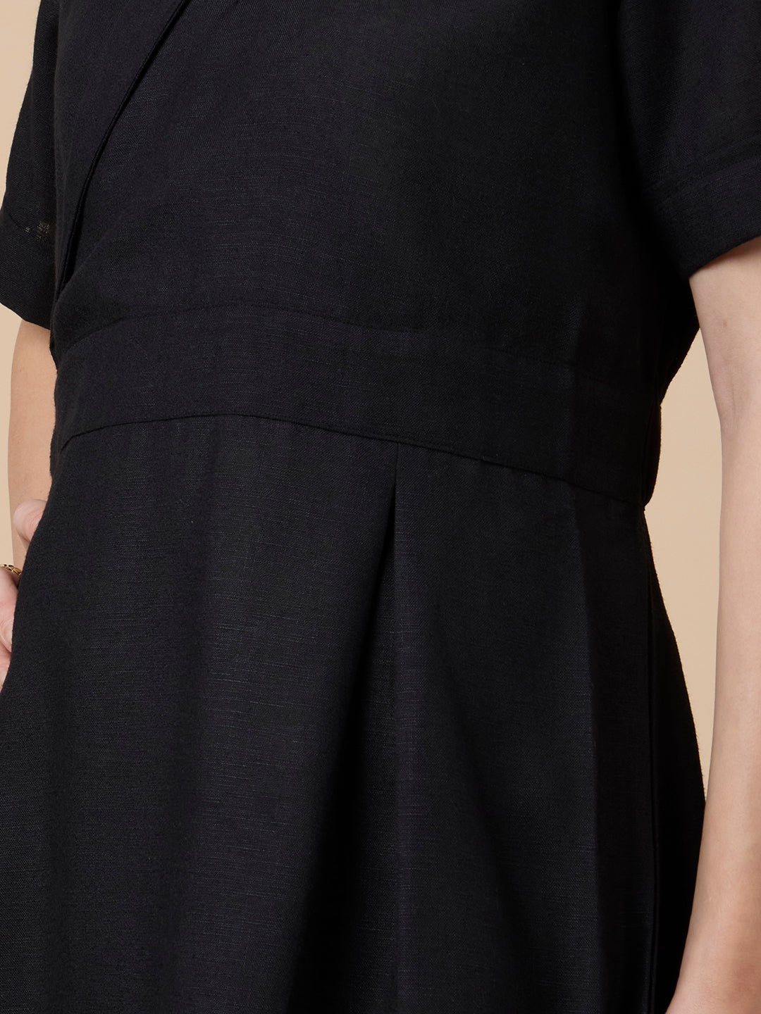 AUDREY IN BLACK COLLARED LONG DRESS