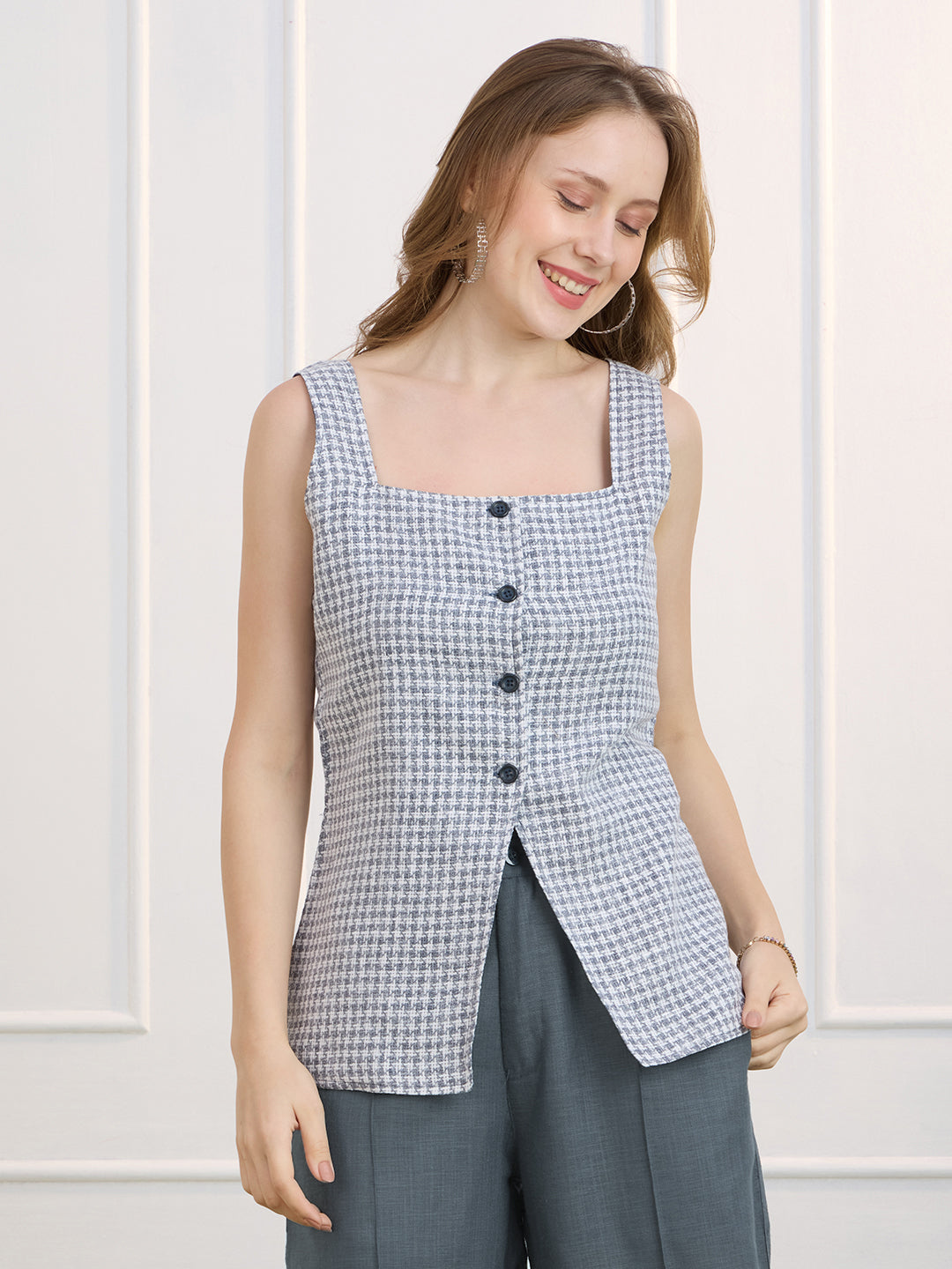 ZIYA IN GREY COLOR SLEEVELESS TOP