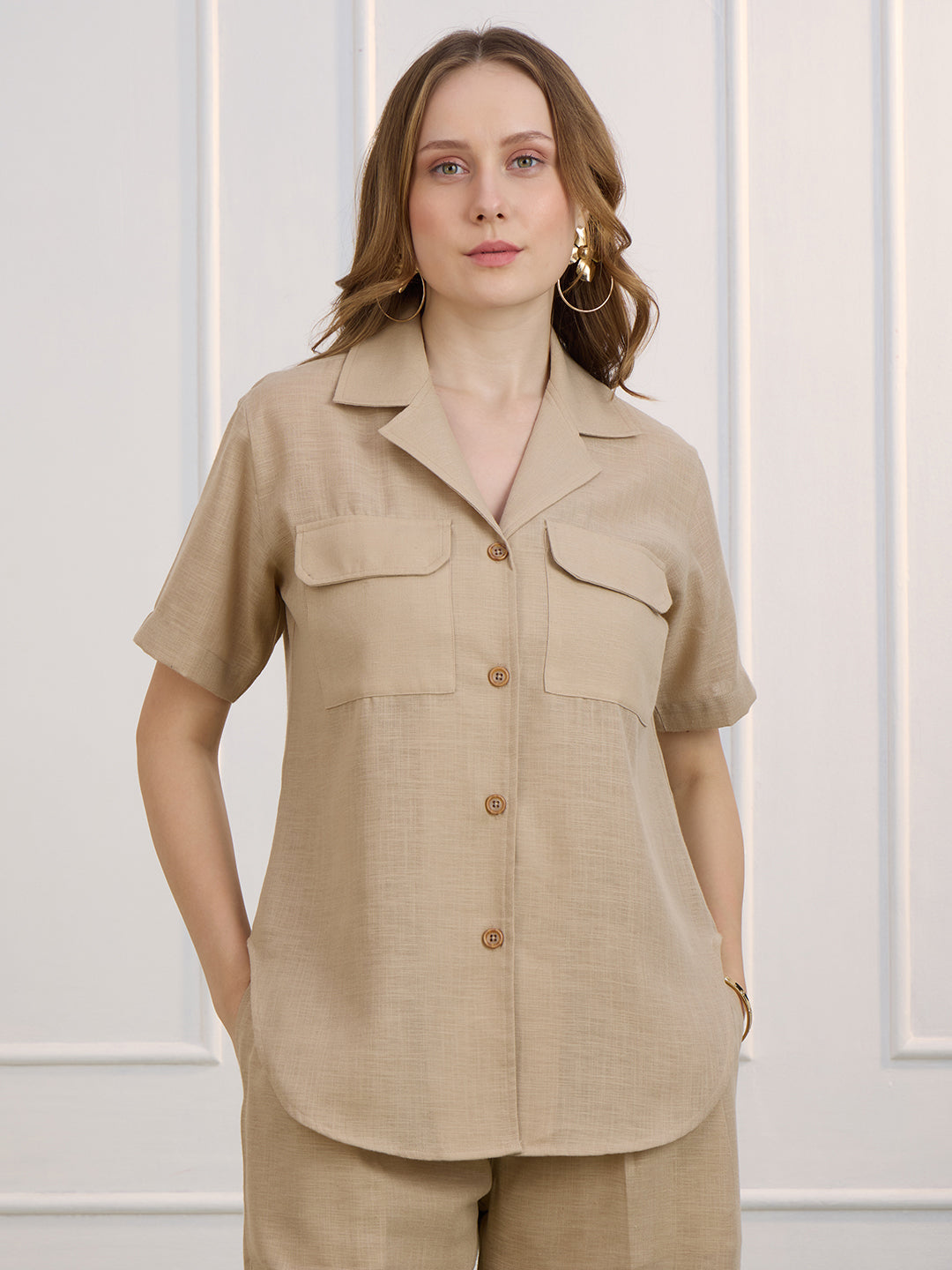 TAYLOR IN CAMP-COLLAR SHIRT WITH POCKETS BEIGE