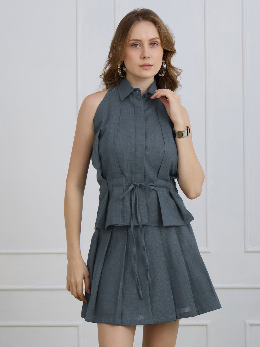 MAYA IN PLEATED GREY TOP