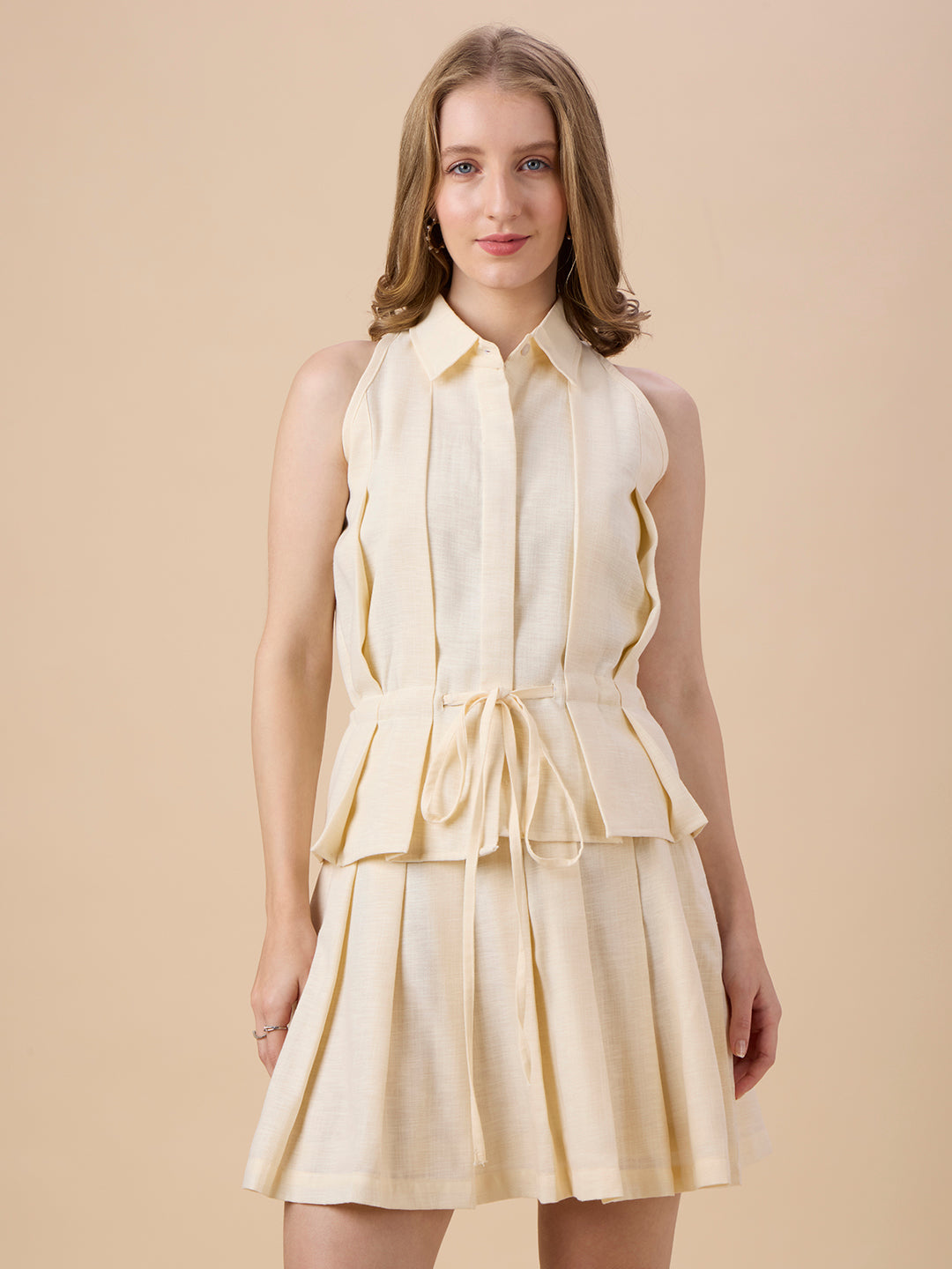 MAYA IN PLEATED CREAM TOP