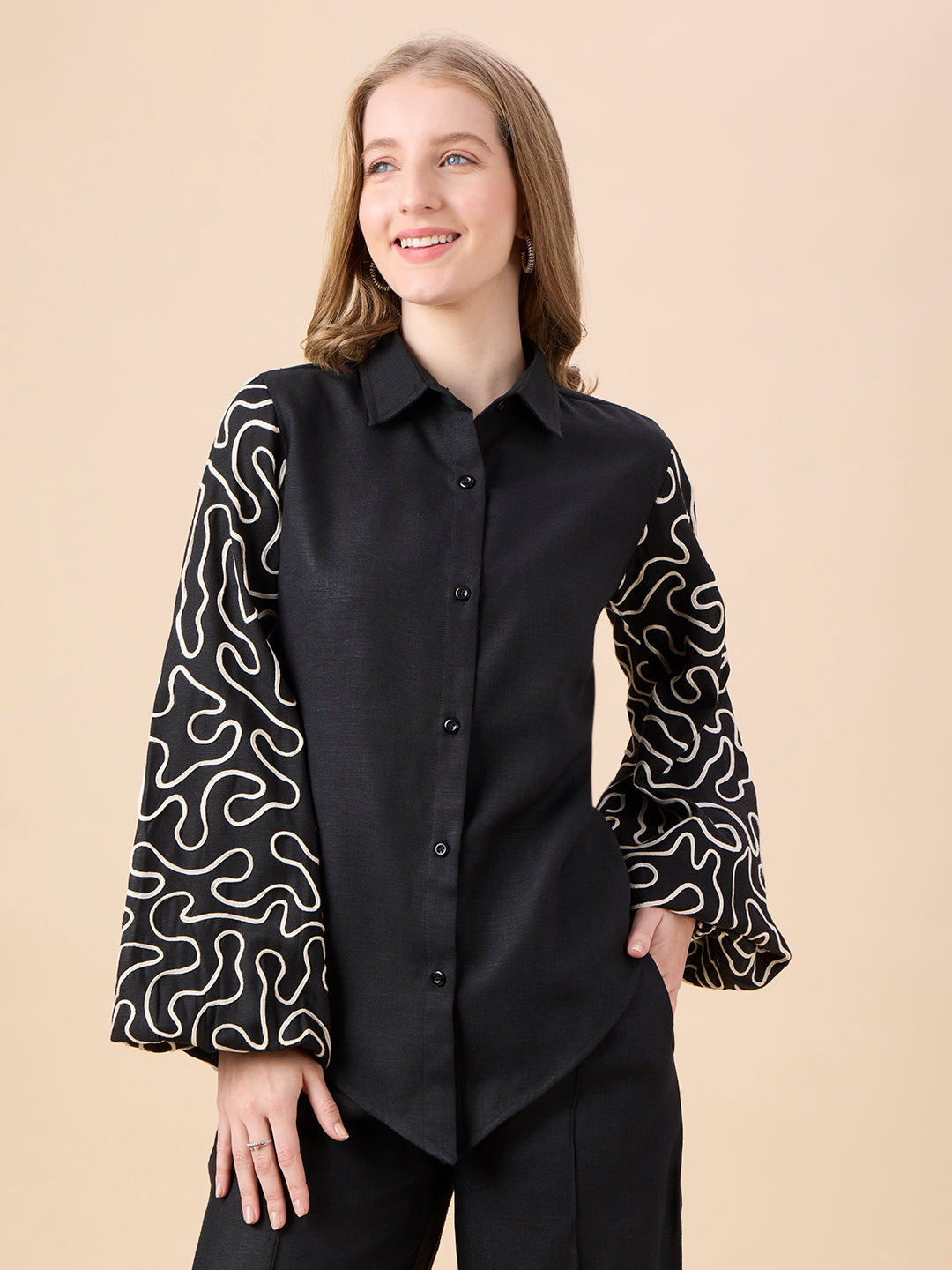 CLARA IN EMBROIDERED BALLOON SLEEVES SHIRT BLACK