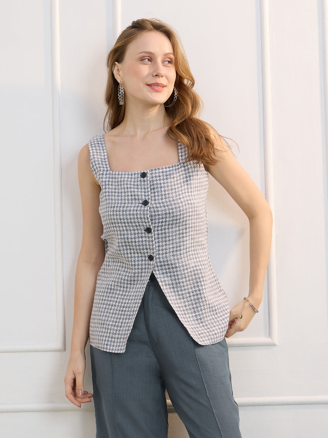 ZIYA IN GREY COLOR SLEEVELESS TOP