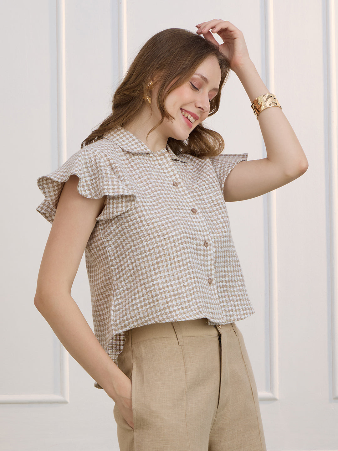 MASHA IN BEIGE SHORT LENGTH SHIRT